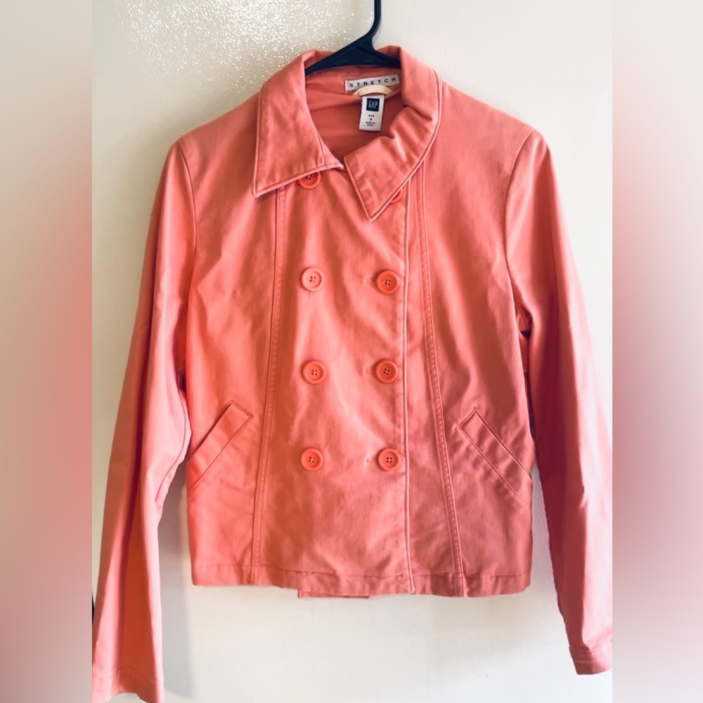 Cute lightweight jacket.